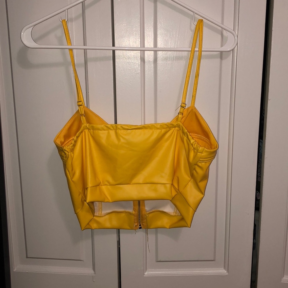 Yellow tiny top - Picture 2 of 2